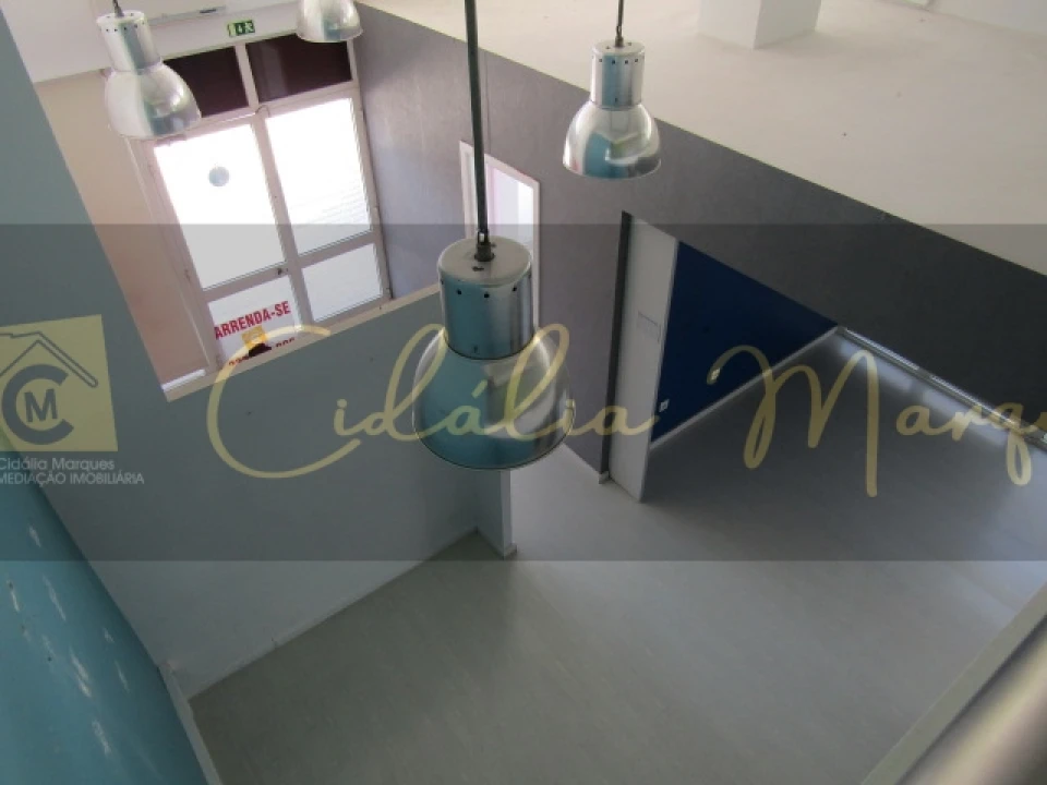 Loja para Arrendamento em Viseu Foto 11