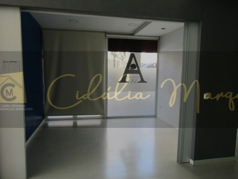 Loja para Arrendamento em Viseu Foto 5