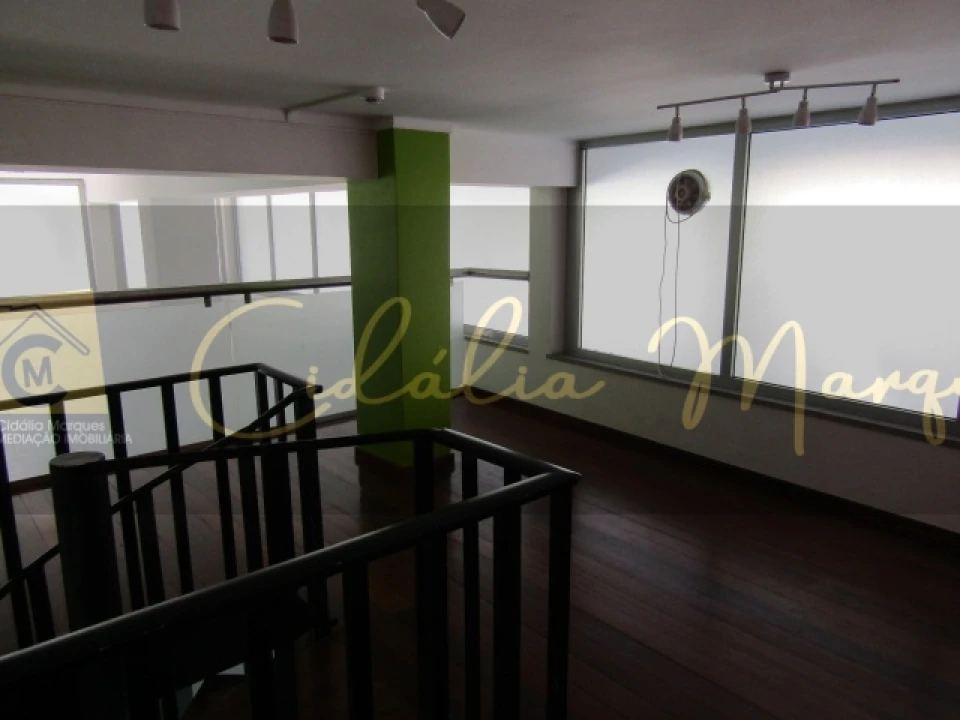 Loja para Arrendamento em Viseu Foto 9