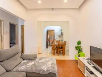 Moradia T2 para Venda em São João Baptista