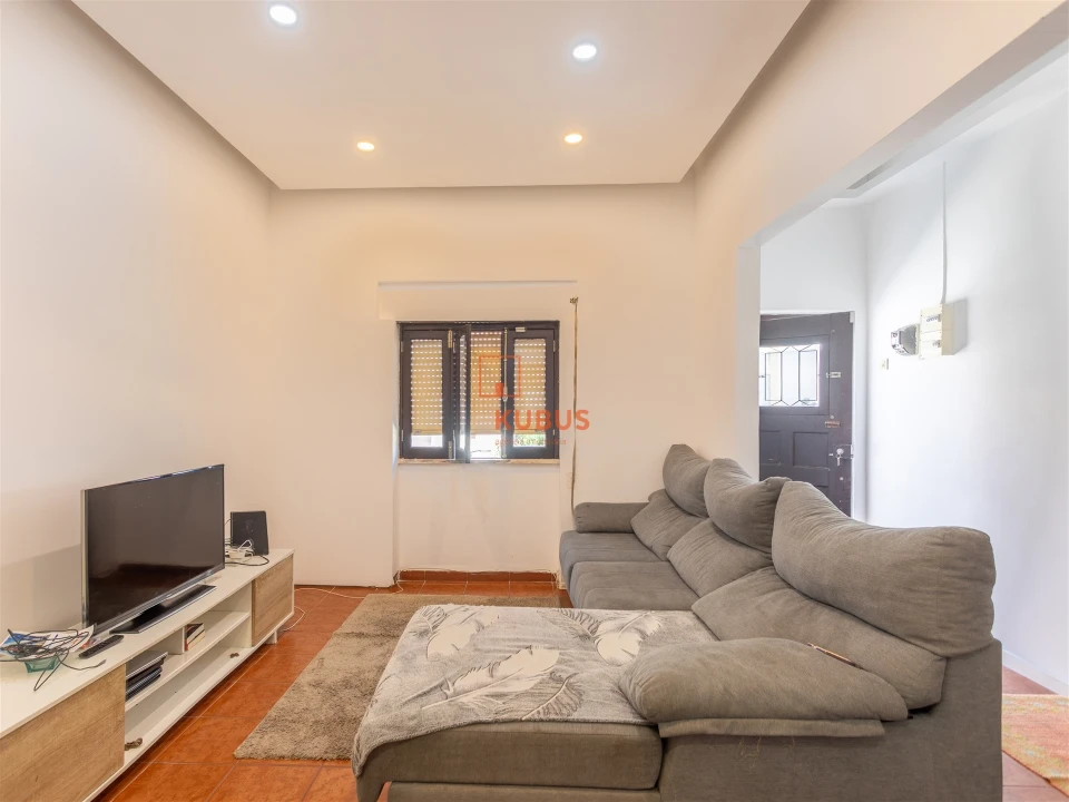 Moradia T2 para Venda em São João Baptista Foto 1