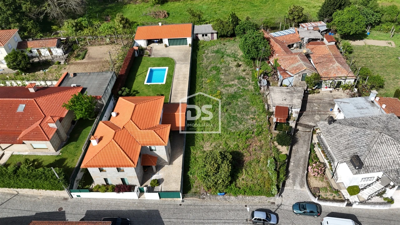 Terreno para Venda em Nespereira e Casais Foto 1