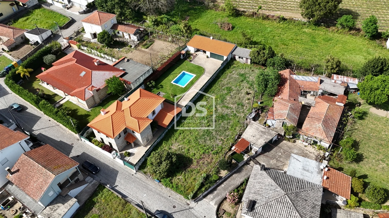 Terreno para Venda em Nespereira e Casais Foto 3