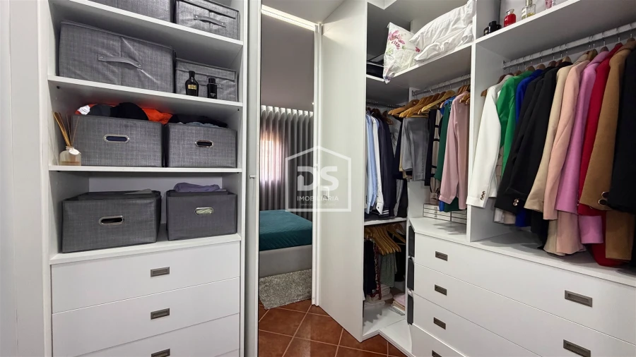 Apartamento T3 para Venda em Nevogilde Foto 29