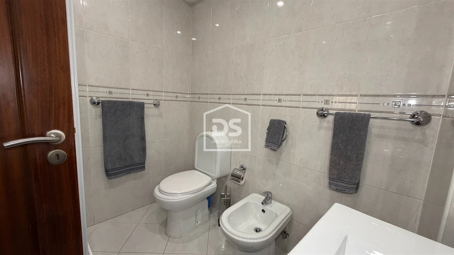 Apartamento T3 para Venda em Nevogilde Foto 32