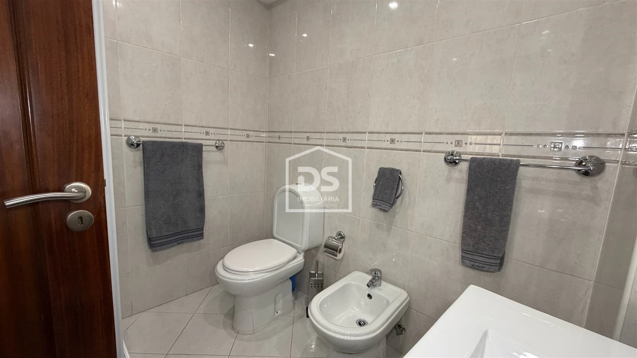 Apartamento T3 para Venda em Nevogilde Foto 32