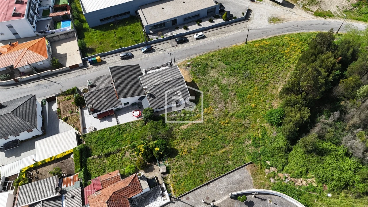 Terreno para Venda em Nespereira e Casais Foto 3