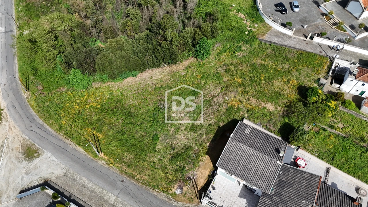 Terreno para Venda em Nespereira e Casais Foto 1