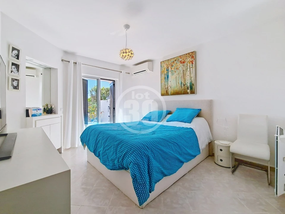 Apartamento T2 para Venda em Albufeira e Olhos de Água Foto 10