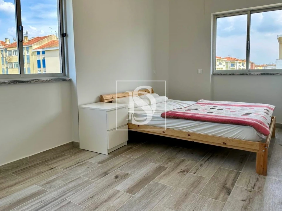 Apartamento T3 para Venda em Moita Foto 10