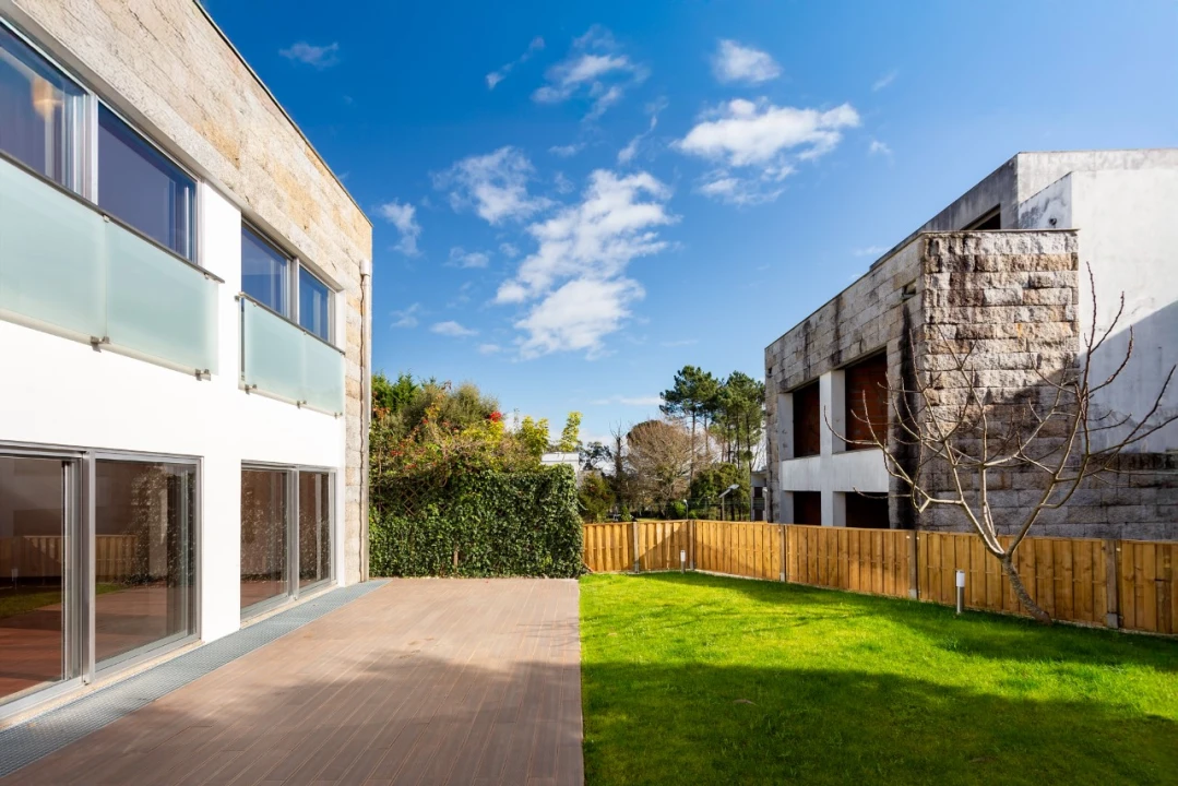 Moradia T4 para Venda em Oliveira do Douro Foto 6