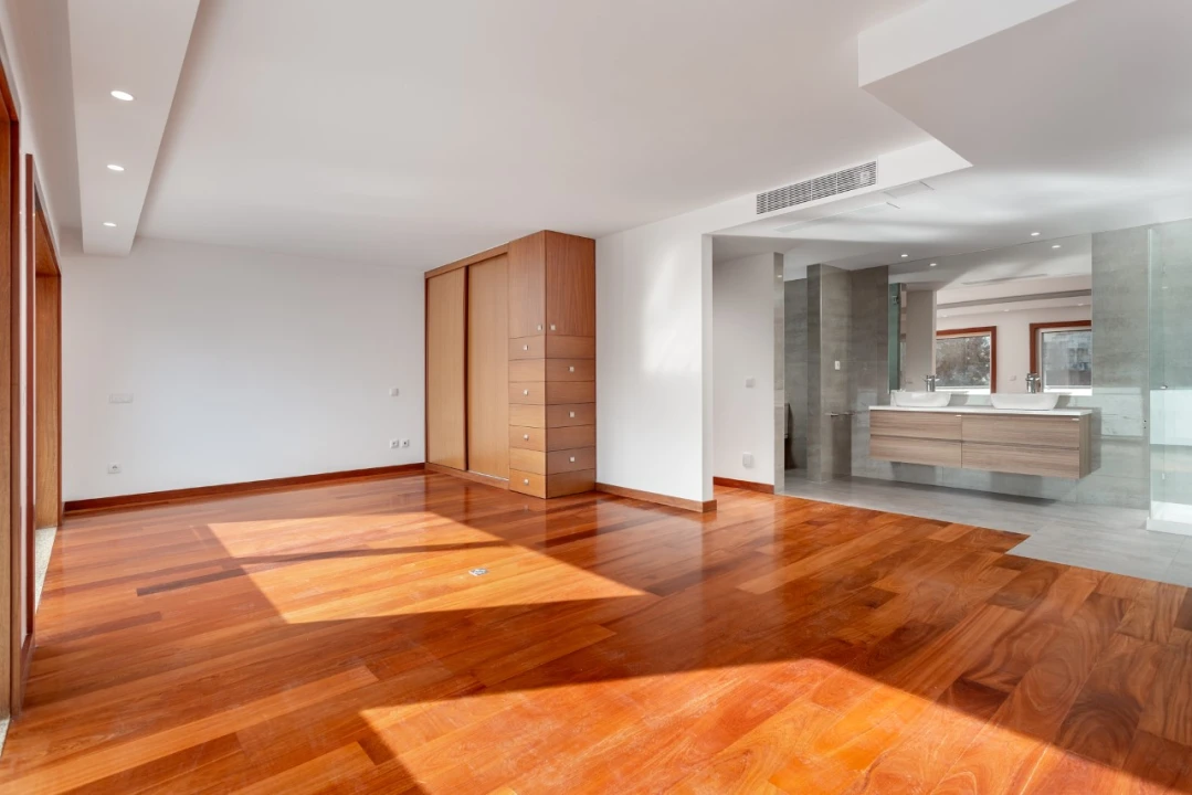 Moradia T4 para Venda em Oliveira do Douro Foto 14