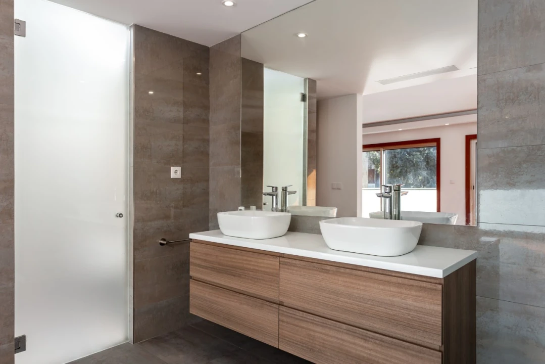 Moradia T4 para Venda em Oliveira do Douro Foto 22