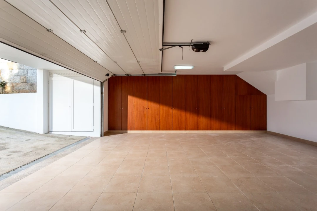 Moradia T4 para Venda em Oliveira do Douro Foto 44