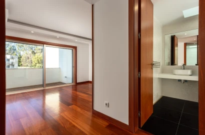 Moradia T4 para Venda em Oliveira do Douro