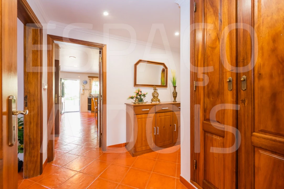 Moradia T5 para Venda em Algueirão-Mem Martins Foto 56