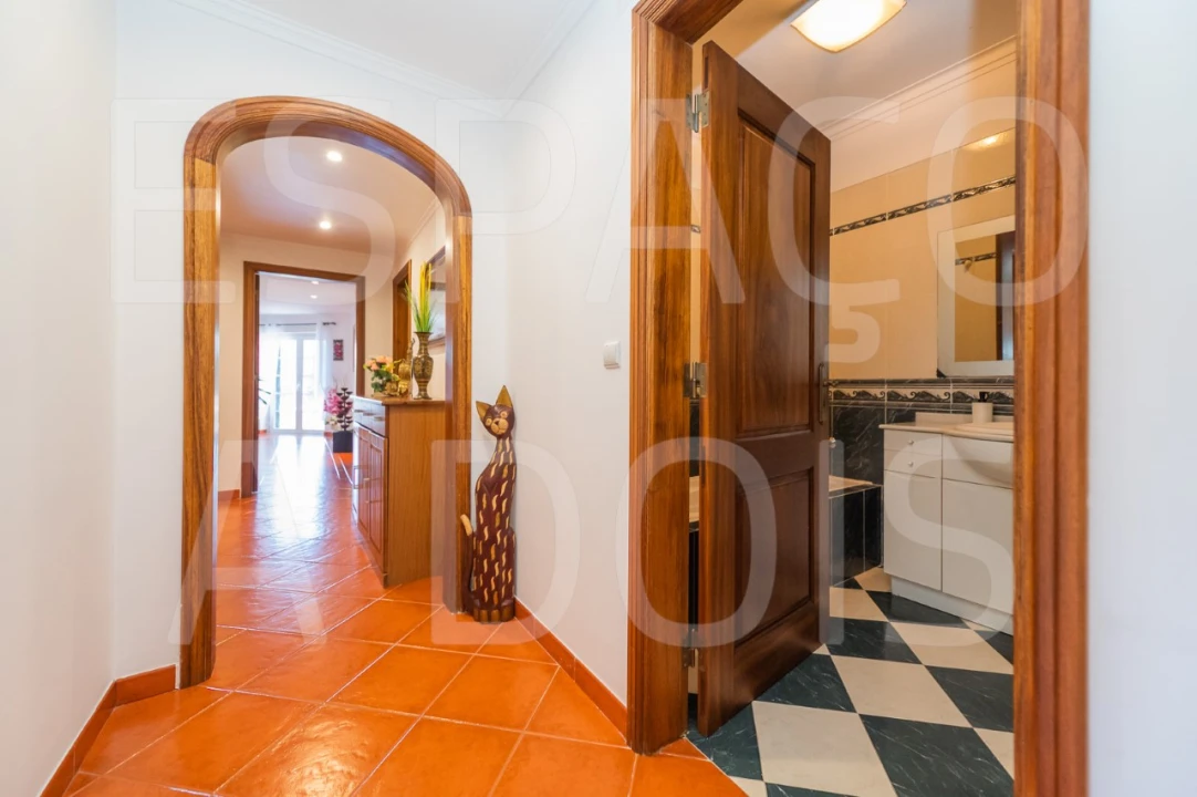 Moradia T5 para Venda em Algueirão-Mem Martins Foto 81