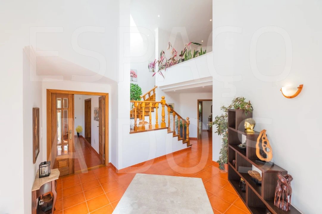 Moradia T5 para Venda em Algueirão-Mem Martins Foto 83