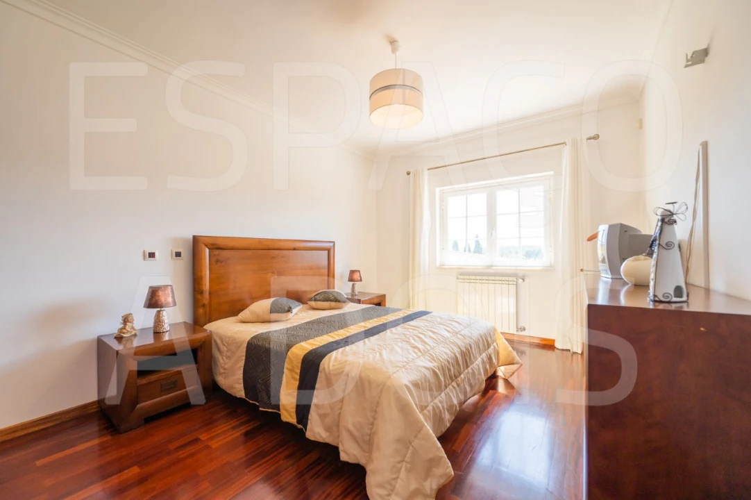 Moradia T5 para Venda em Algueirão-Mem Martins Foto 119