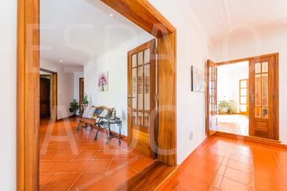 Moradia T5 para Venda em Algueirão-Mem Martins