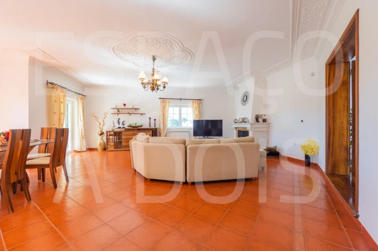 Moradia T5 para Venda em Algueirão-Mem Martins Foto 15