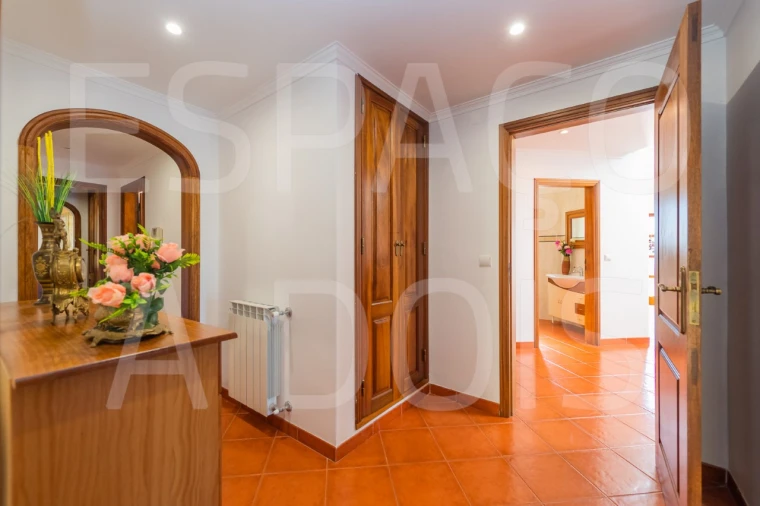 Moradia T5 para Venda em Algueirão-Mem Martins Foto 57