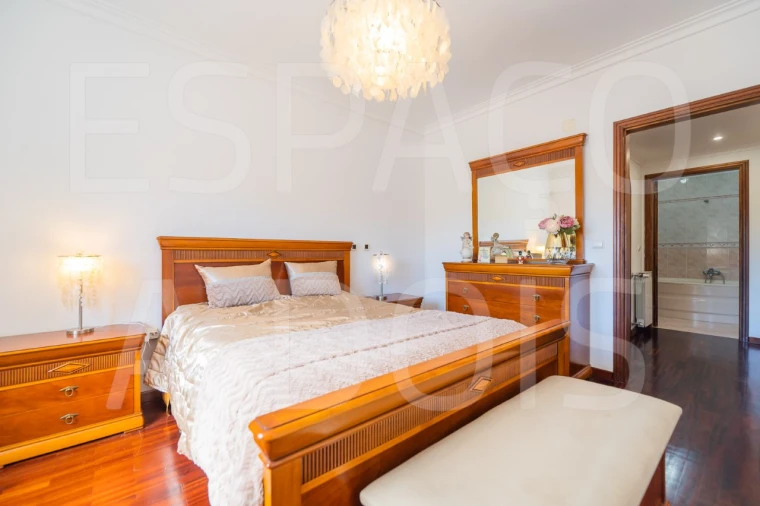 Moradia T5 para Venda em Algueirão-Mem Martins Foto 66