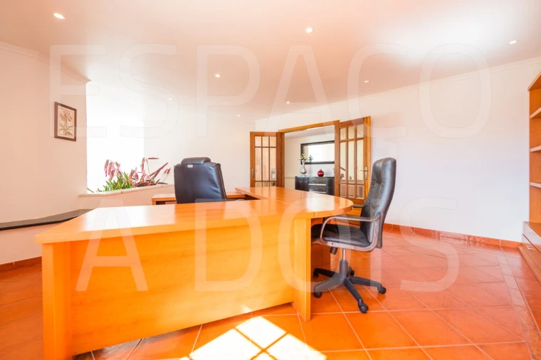 Moradia T5 para Venda em Algueirão-Mem Martins Foto 90