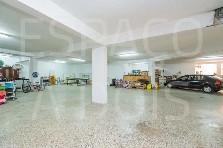 Moradia T5 para Venda em Algueirão-Mem Martins Foto 131