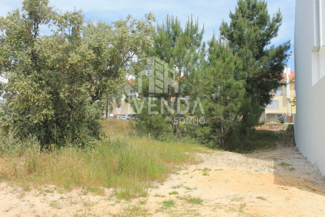 Terreno para Venda em Pinhal Novo Foto 1