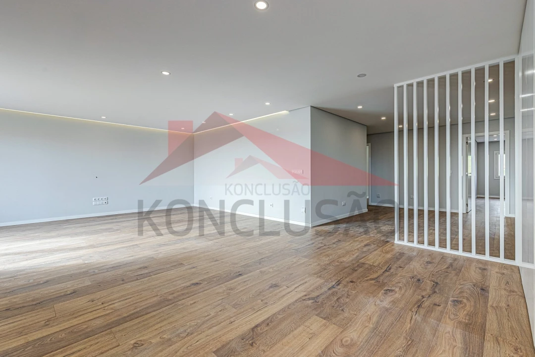 Apartamento T3 para Venda em Alverca do Ribatejo e Sobralinho Foto 8