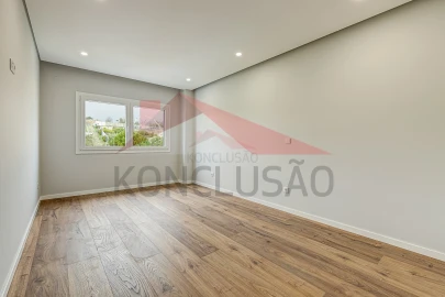 Apartamento T4 para Venda em Alverca do Ribatejo e Sobralinho