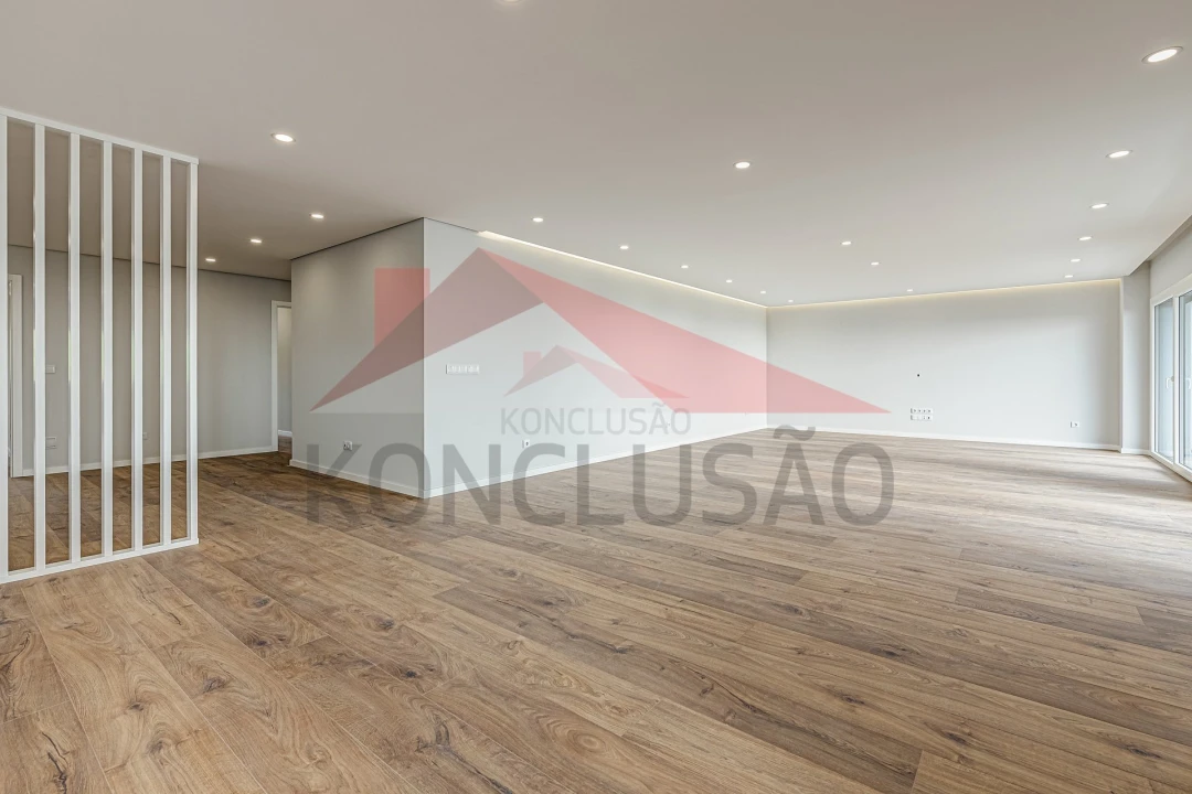 Apartamento T4 para Venda em Alverca do Ribatejo e Sobralinho Foto 9