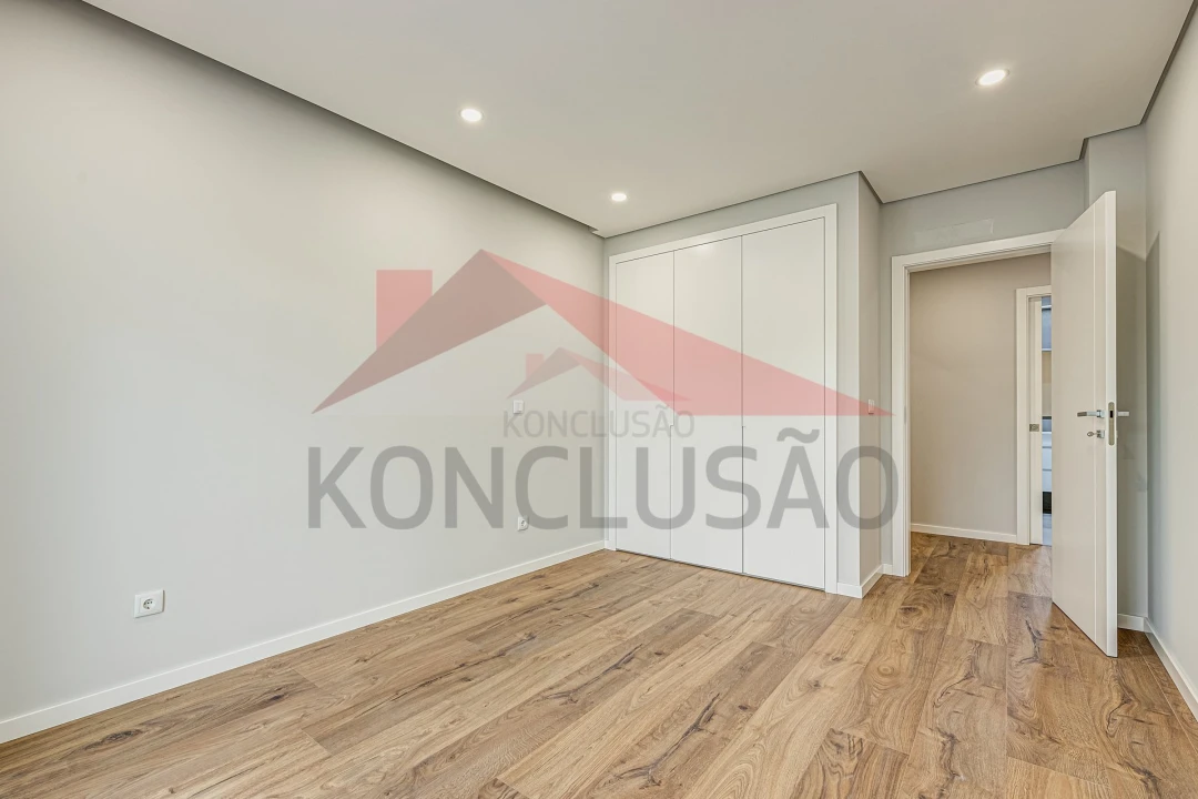 Apartamento T4 para Venda em Alverca do Ribatejo e Sobralinho Foto 18