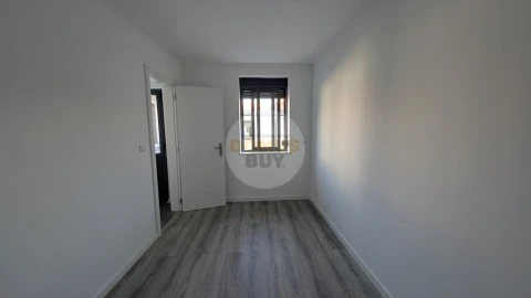 Moradia T3 para Venda em Baixa da Banheira e Vale da Amoreira