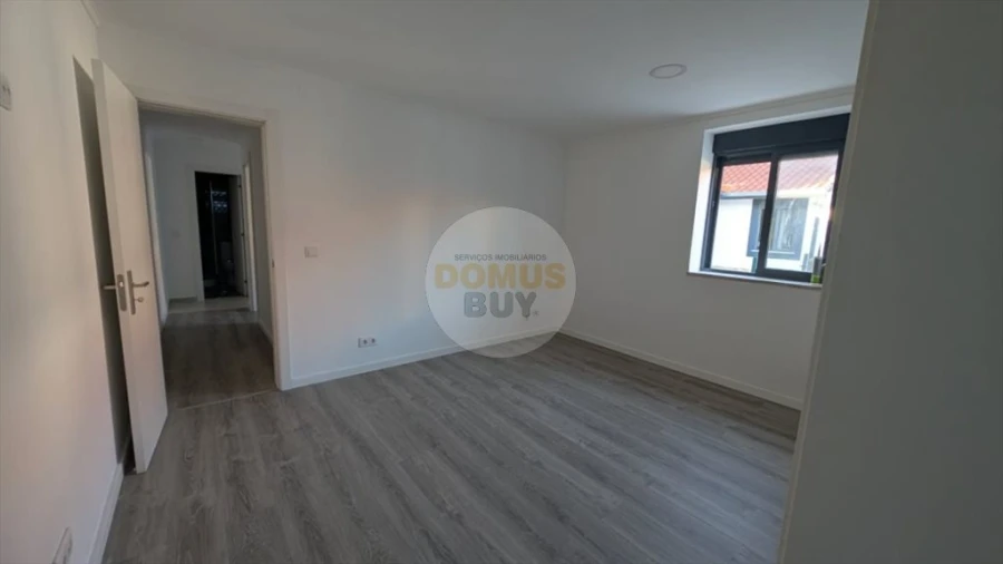 Moradia T2 para Venda em Baixa da Banheira e Vale da Amoreira Foto 10