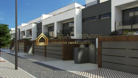 Moradia T4 para Venda em Caparica e Trafaria