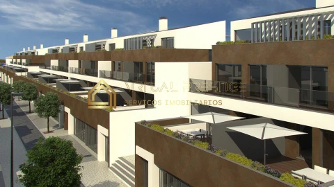 Moradia T4 para Venda em Caparica e Trafaria