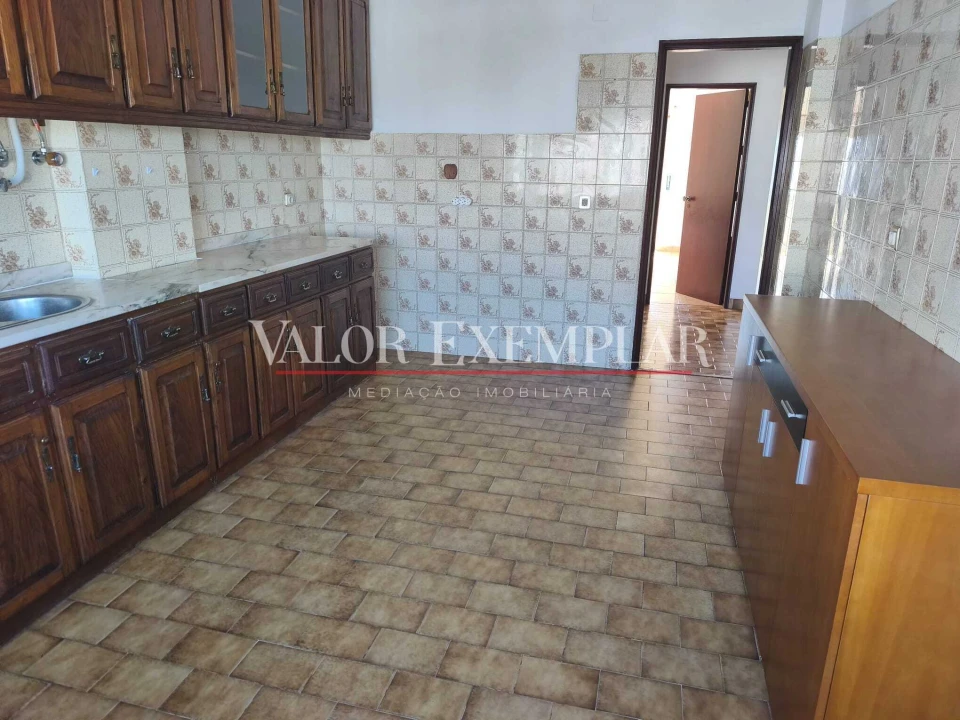 Apartamento T2 para Venda em Seixal, Arrentela e Aldeia de Paio Pires Foto 2