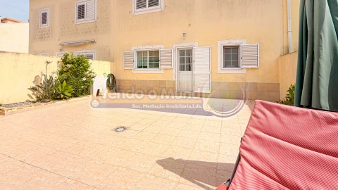 Moradia T3 para Venda em Samora Correia