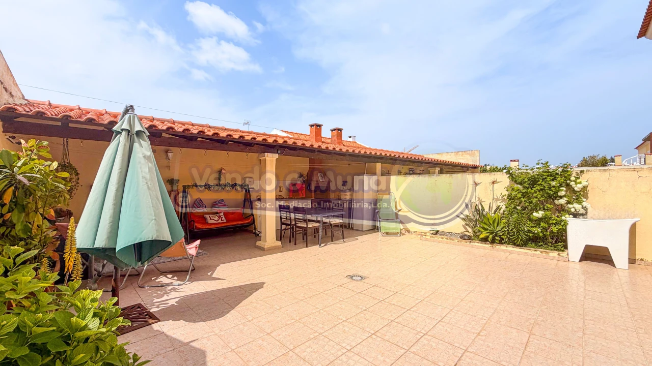 Moradia T3 para Venda em Samora Correia Foto 1