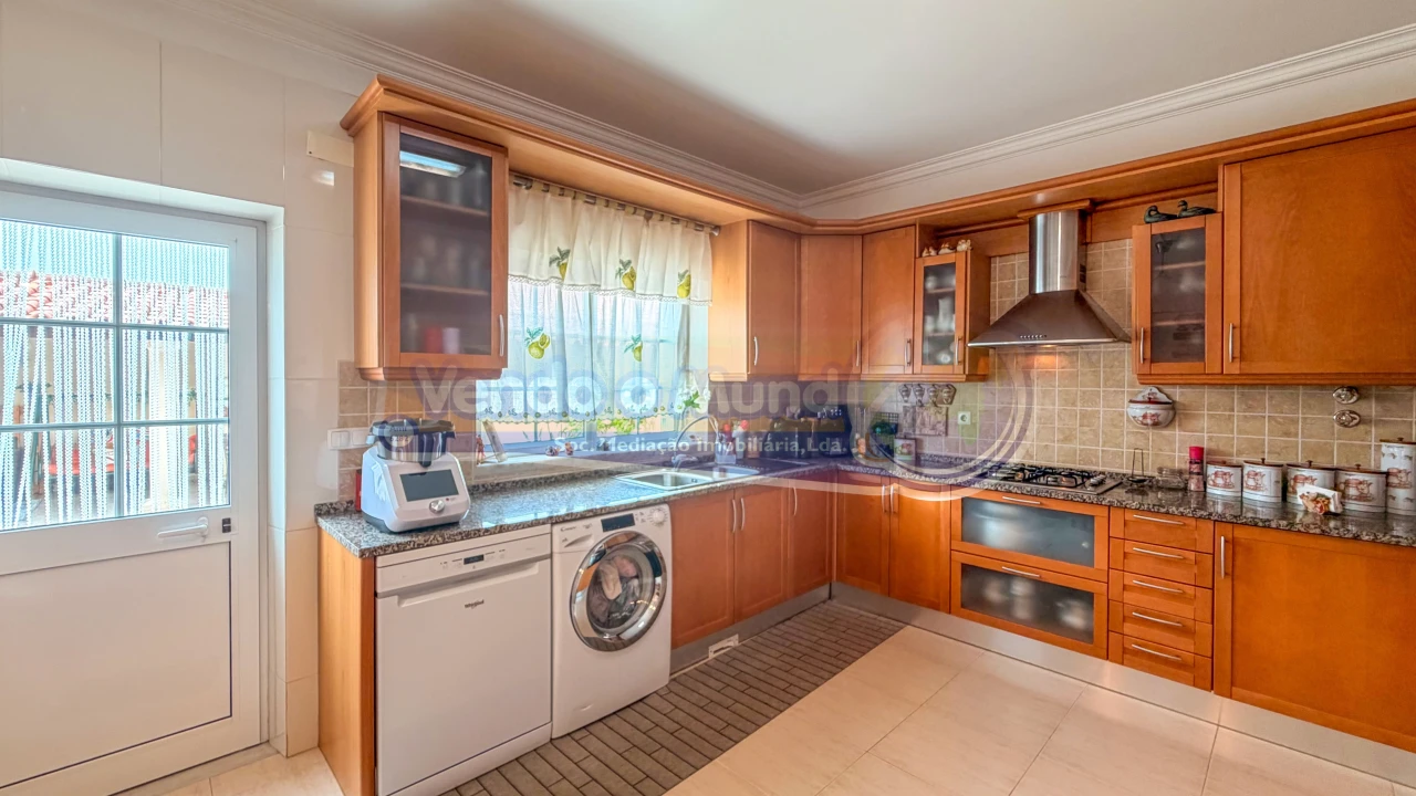 Moradia T3 para Venda em Samora Correia Foto 9