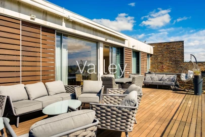 Moradia T5 para Venda em Água Longa