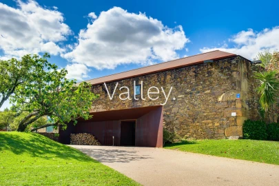 Moradia T5 para Venda em Água Longa