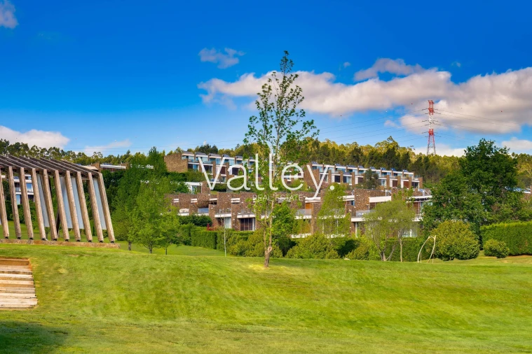 Moradia T5 para Venda em Água Longa Foto 17