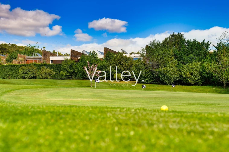 Moradia T5 para Venda em Água Longa Foto 18