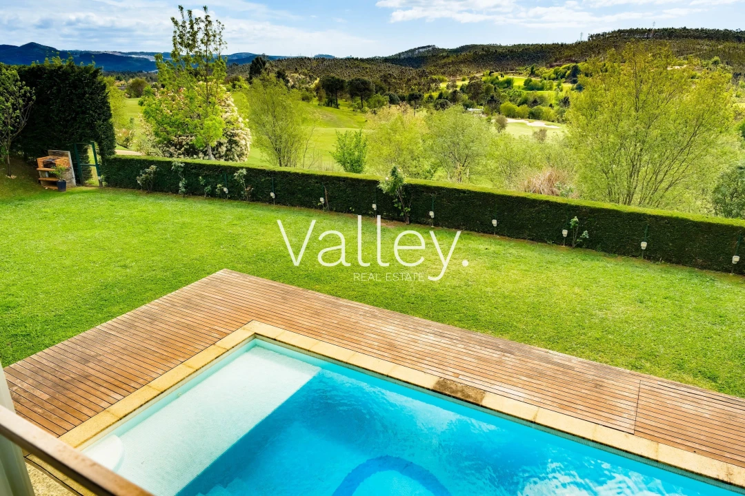 Moradia T5 para Venda em Água Longa Foto 12