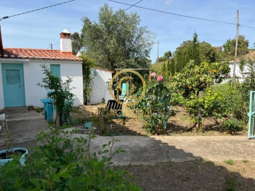 Moradia T3 para Venda em Almodôvar e Graça dos Padrões