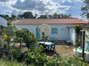 Moradia T3 para Venda em Almodôvar e Graça dos Padrões