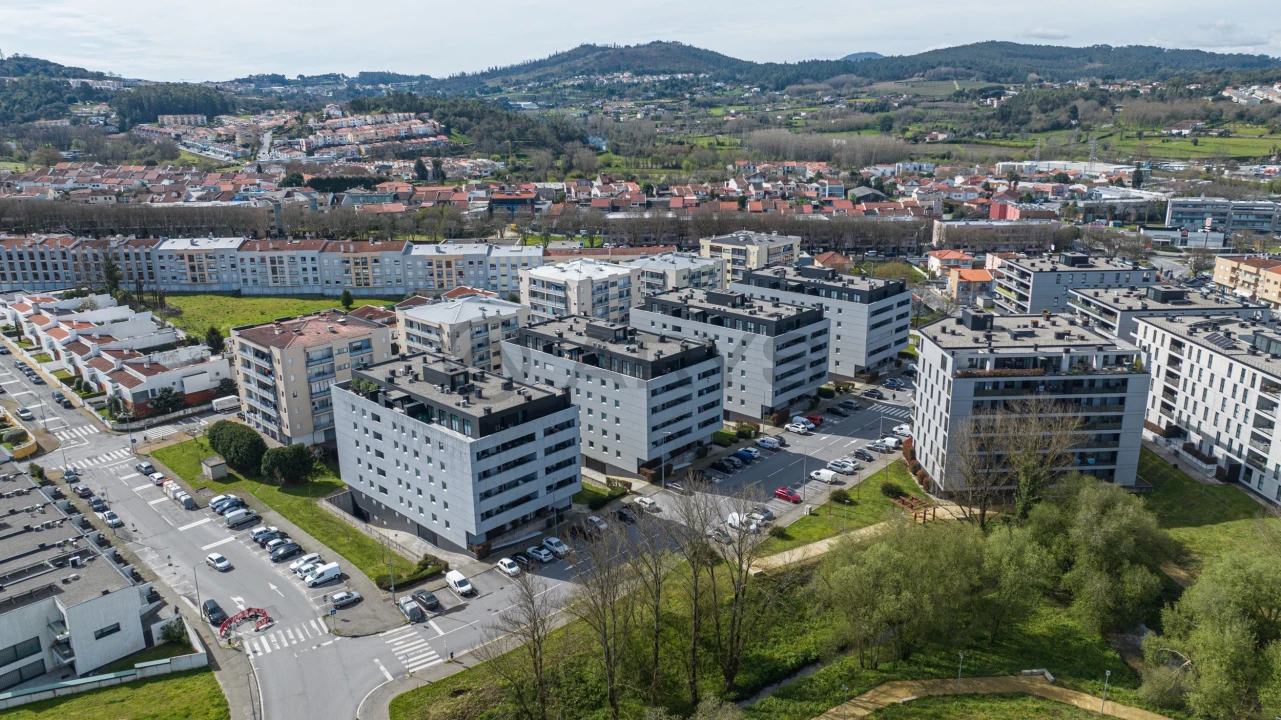 Apartamento T2 para Venda em Real, Dume e Semelhe Foto 1